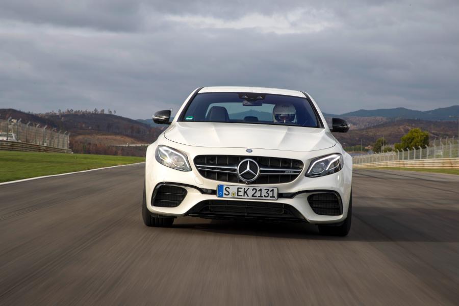  Mercedes-AMG E63 S 4Matic 2017 года  (WW) (фото 46 из 52)